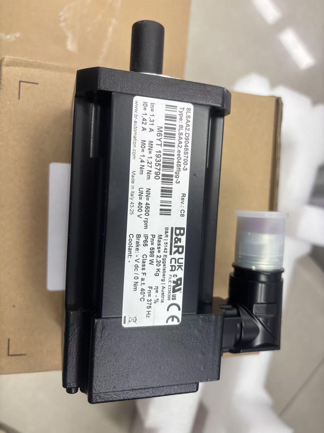 B&R伺服電機 8LSAA2.D9045S700.3